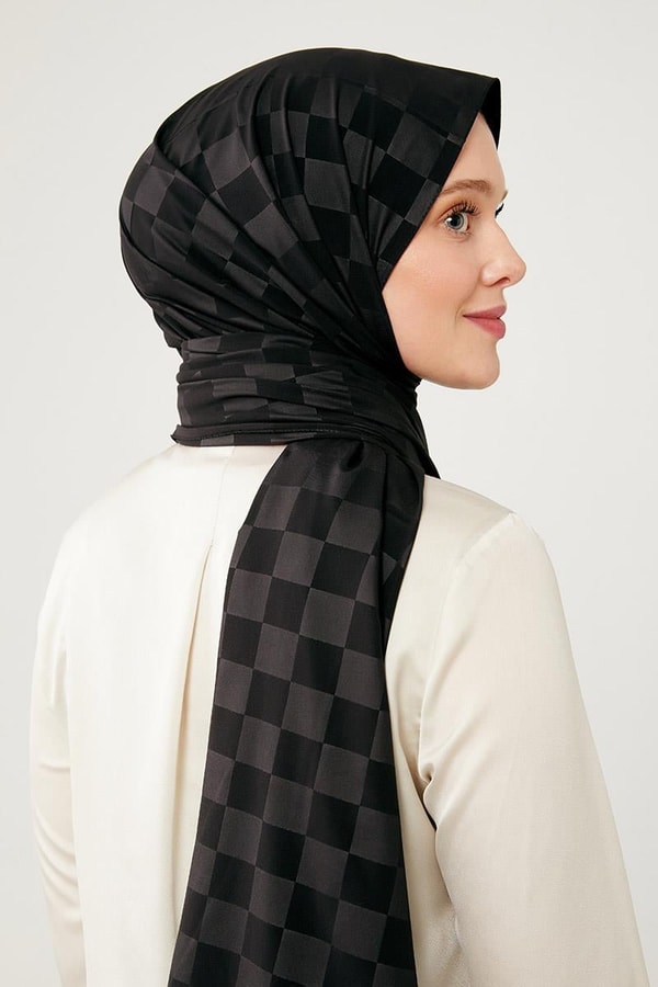 LevidorLevidor Siyah Dama Desen Jakarlı Elegance Şal