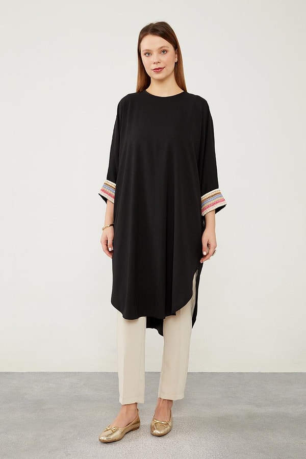 LevidorLevidor Siyah Dantel Detaylı Tunik