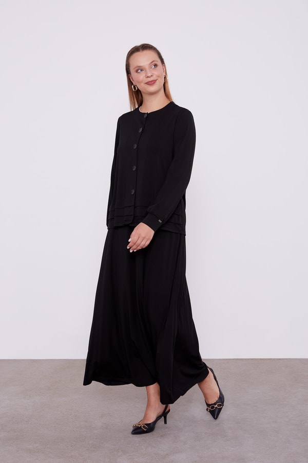 LevidorLevidor Siyah Düğme Kapamalı Etekli Takım