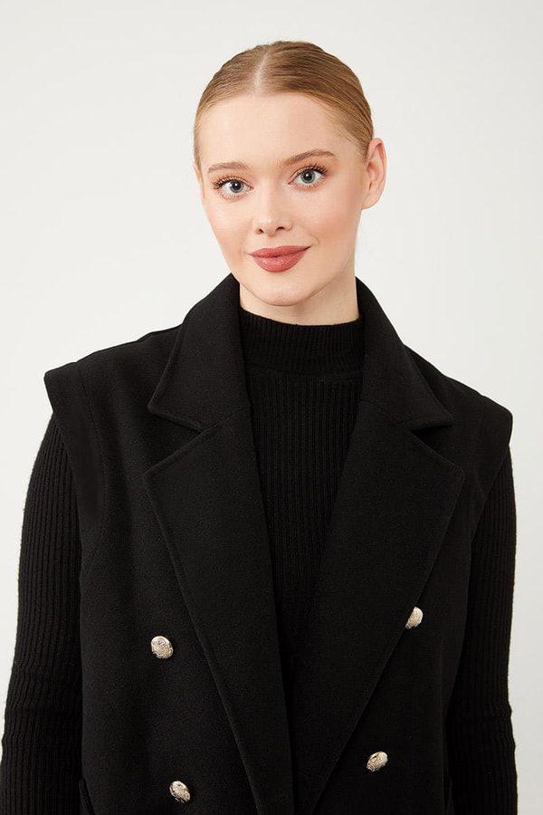 LevidorLevidor Siyah Düğme Kapamalı Yelek