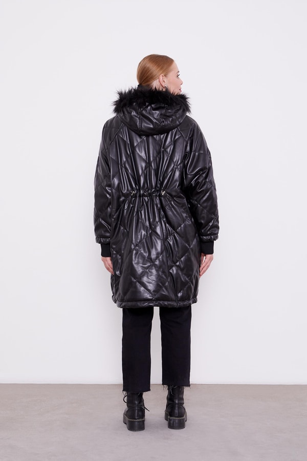 LevidorLevidor Siyah Kapitone Kapüşonlu Mont