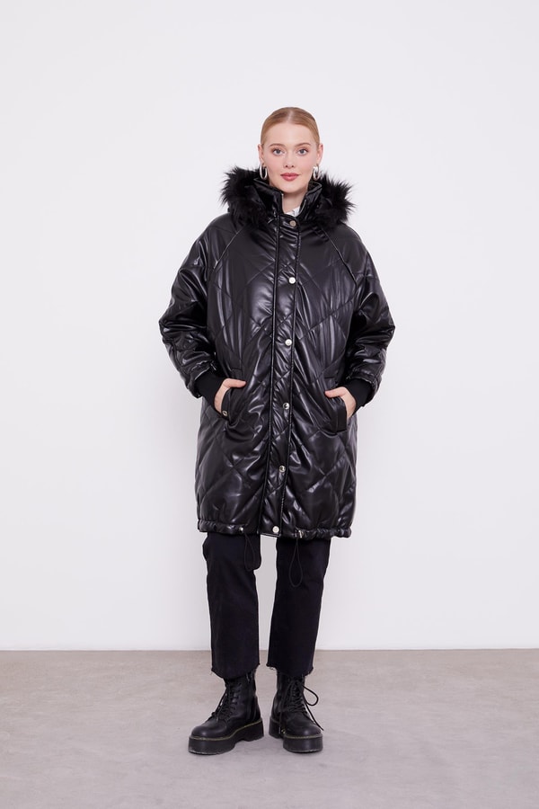 LevidorLevidor Siyah Kapitone Kapüşonlu Mont