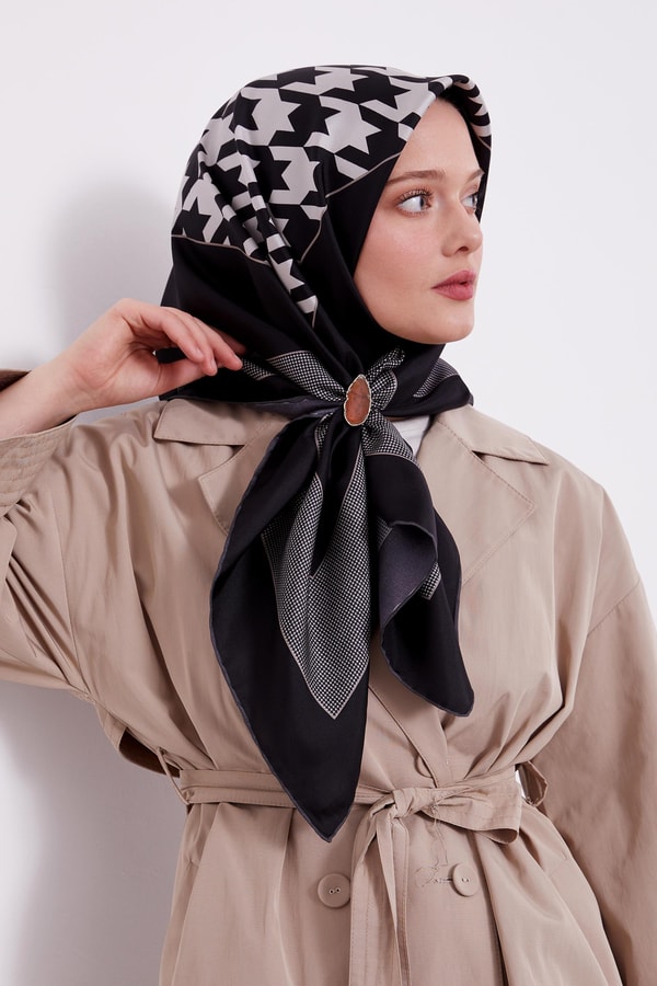 LevidorLevidor Siyah Kaz Ayağı Desen Twill Ipek Esarp