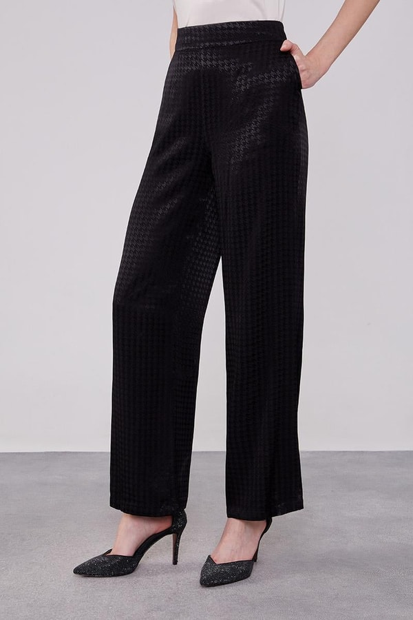 LevidorLevidor Siyah Kazayağı Desen Jakarlı Ceket Takım