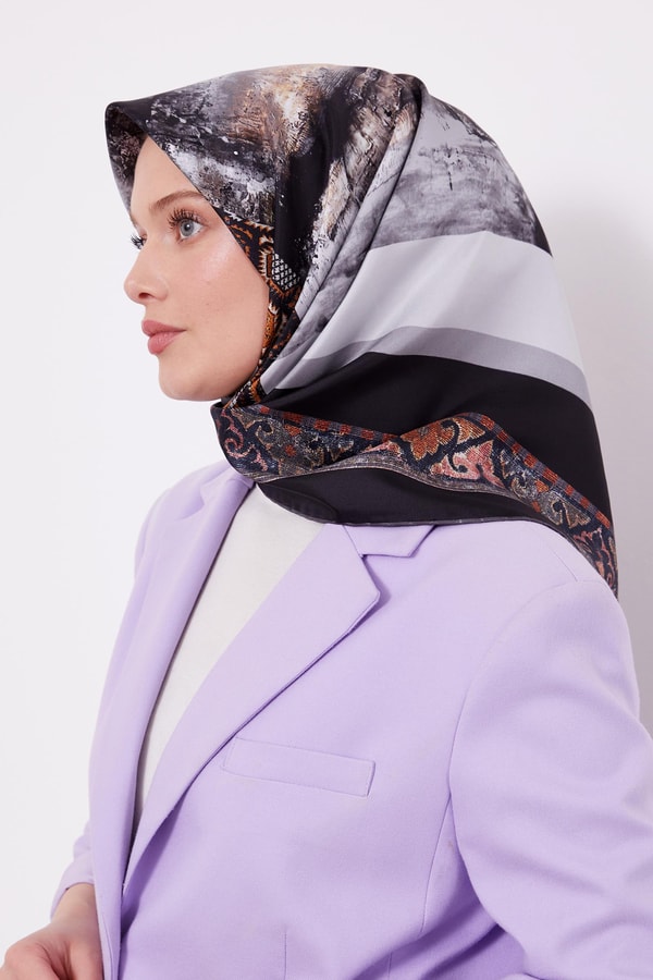 LevidorLevidor Siyah Kilim Desesn Twill Ipek Eşarp