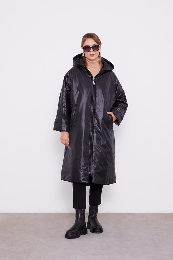 LevidorLevidor Siyah Kolları Ribana Detaylı Uzun Mont