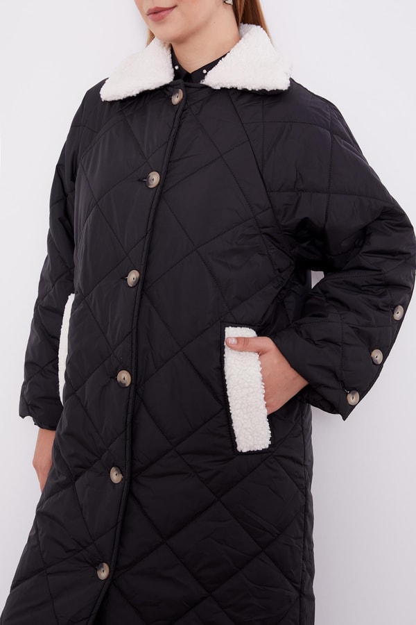 LevidorLevidor Siyah Kürk Detaylı Kapitone Mont