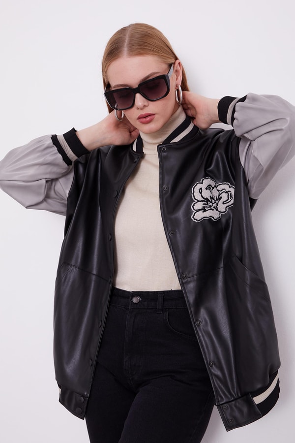 LevidorLevidor Siyah Nakış İşlemeli Bomber Ceket