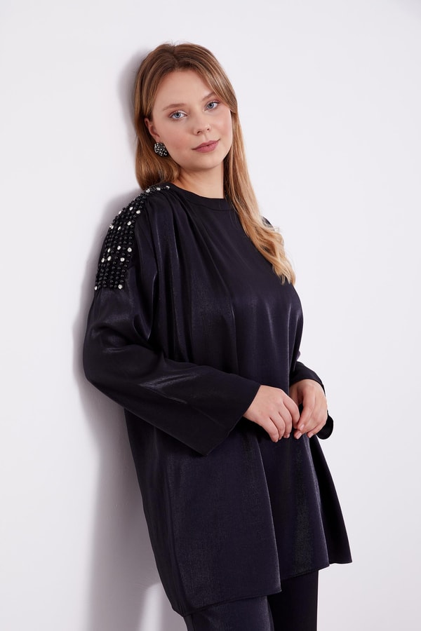 LevidorLevidor Siyah Omuz İşlemeli Saten İkili Takım