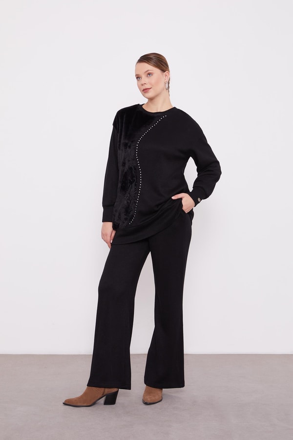 LevidorLevidor Siyah Peluş Detaylı Kaşmir İkili Takım