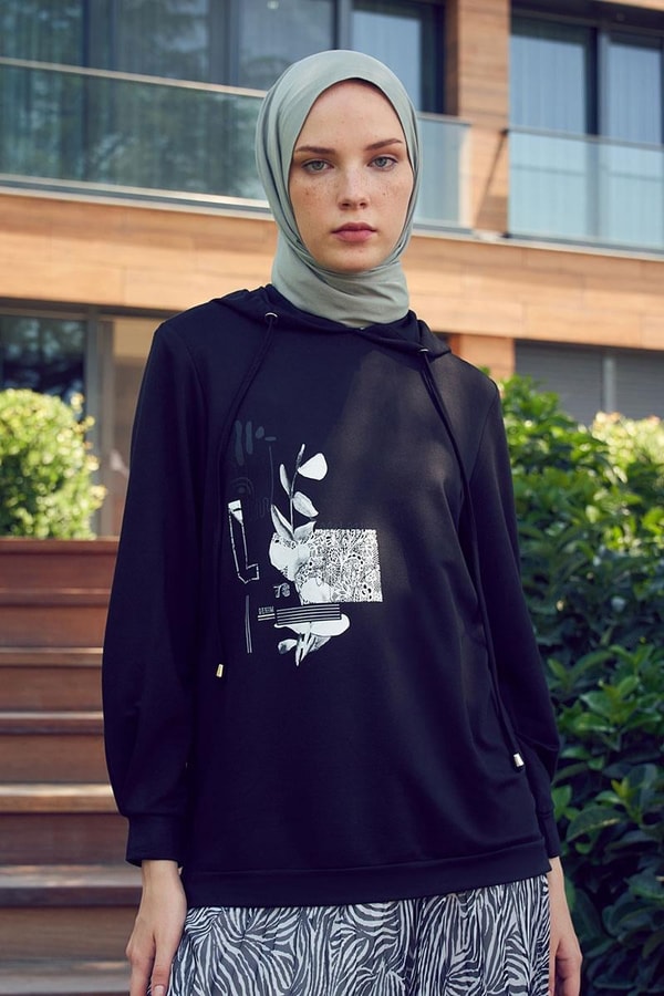 LevidorLevidor Siyah Pilise Etekli Spor Takım