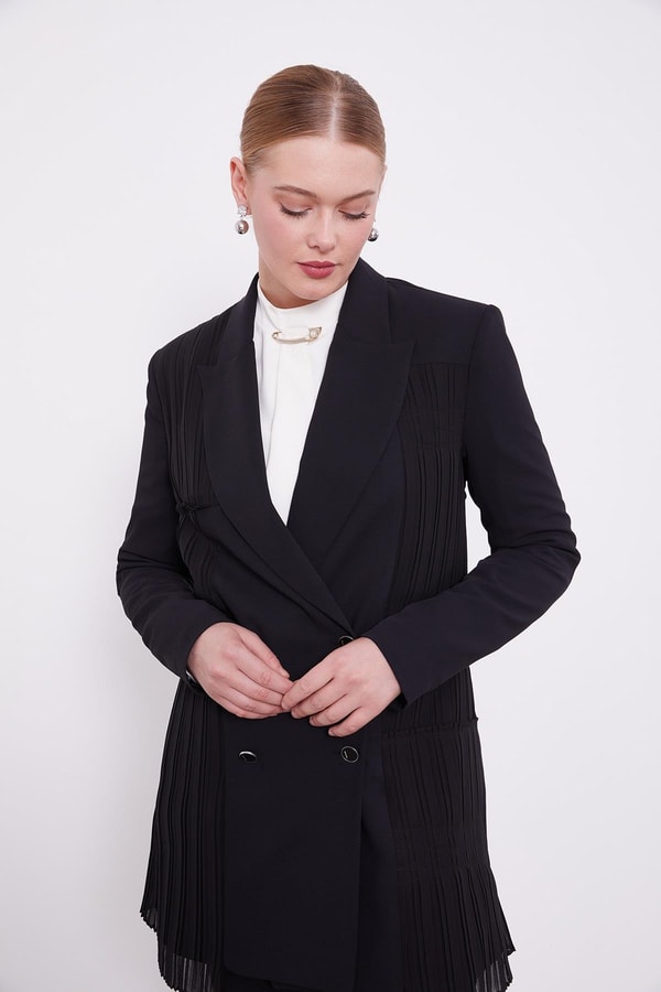 LevidorLevidor Siyah Plise Şifonlu Ceket Takım