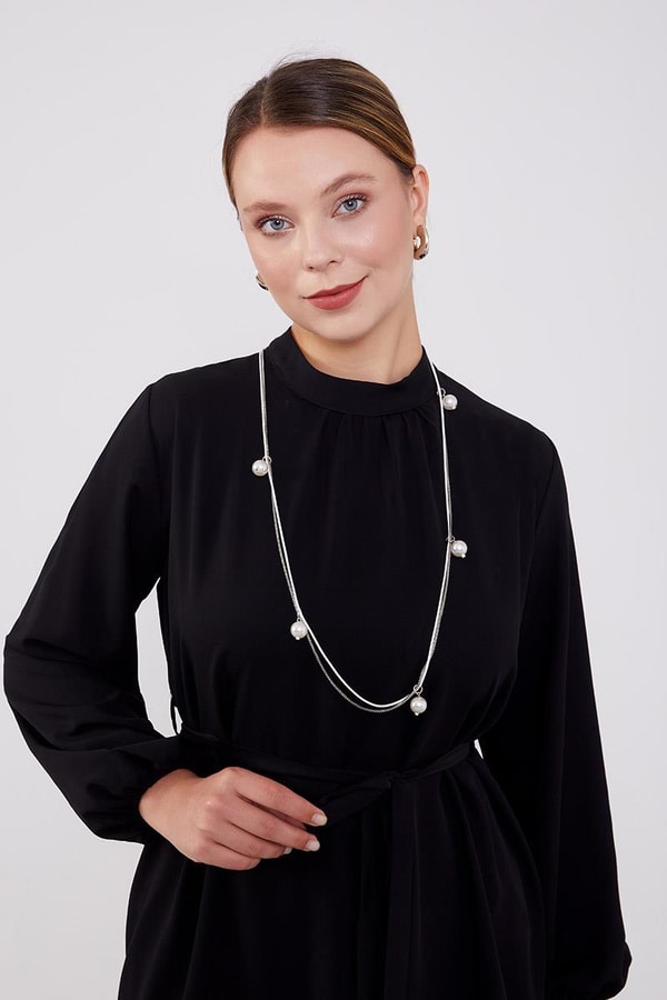 LevidorLevidor Siyah-Siyah Kolye Detaylı Şifon Tunik Takım