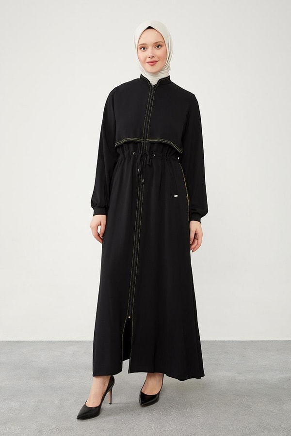 LevidorLevidor Siyah Yazı Detaylı Belden Büzgü Detaylı Ferace