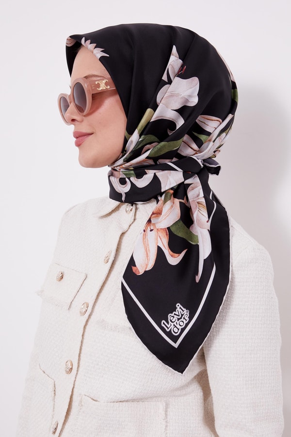 LevidorLevidor Siyah Zambak Desen Twill Ipek Esarp