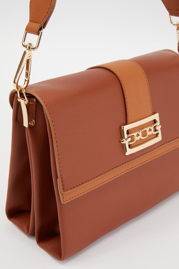 LevidorLevidor TABA CAMEL Zincir Toka Detay Omuz Çantası