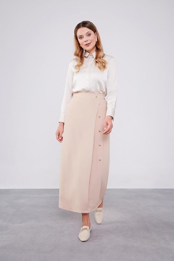 LevidorLevidor Taş Düğme Detaylı Etek