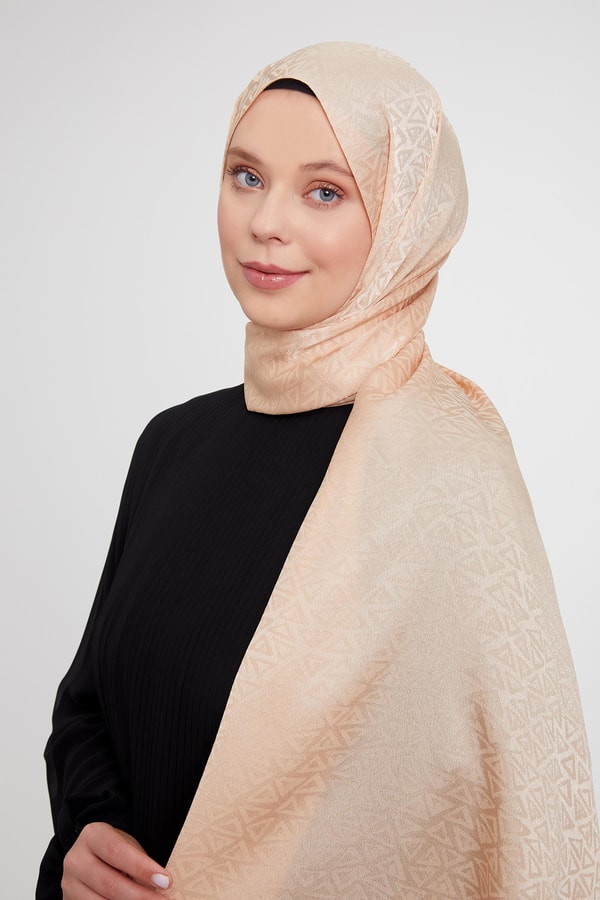 LevidorLevidor Yavruağzı Üçgen Desen Jakarlı Janjan Şal