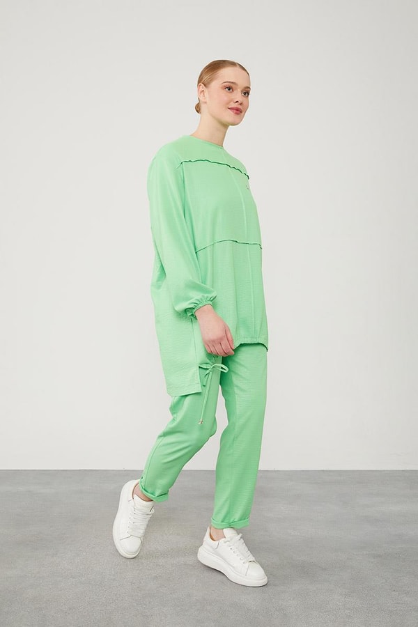 LevidorLevidor Yeşil Asimetrik Kesim Pantolonlu İkili Takım