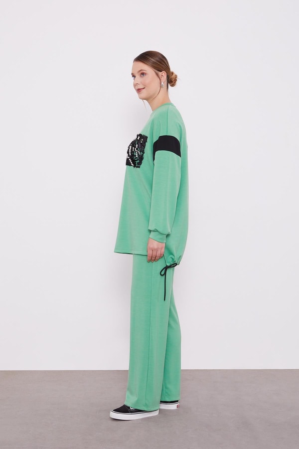 LevidorLevidor Yeşil İnci Detaylı Spor Takım