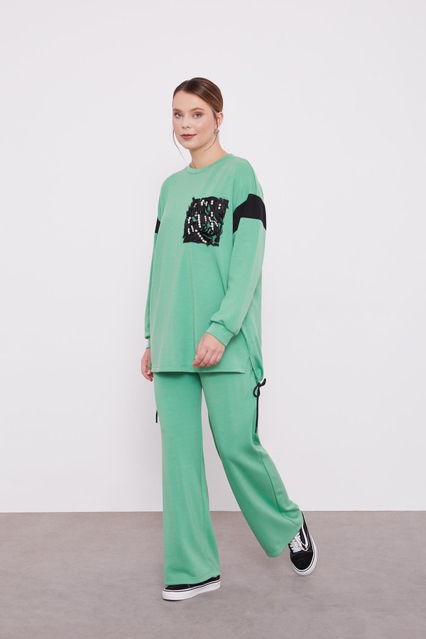 LevidorLevidor Yeşil İnci Detaylı Spor Takım