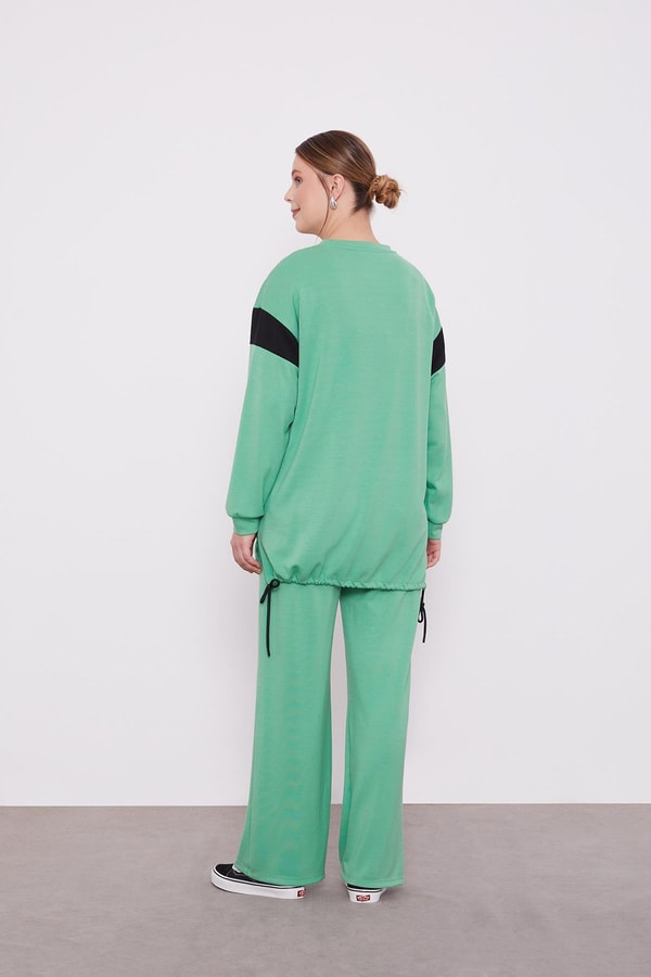 LevidorLevidor Yeşil İnci Detaylı Spor Takım