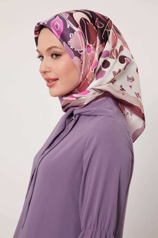 LevidorLila Karışık Çiçek Desen Twill İpek Eşarp