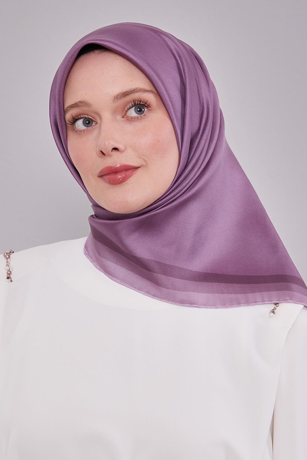 LevidorLila Kenar Bordürlü Twill İpek Eşarp