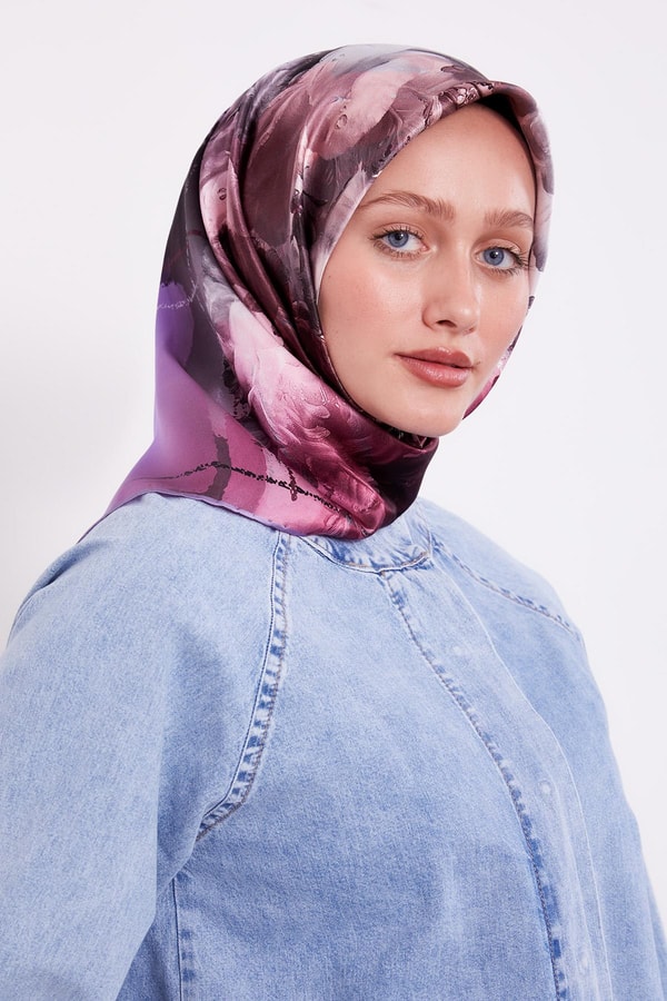 LevidorLila Menekşe Desen Sura İpek Eşarp