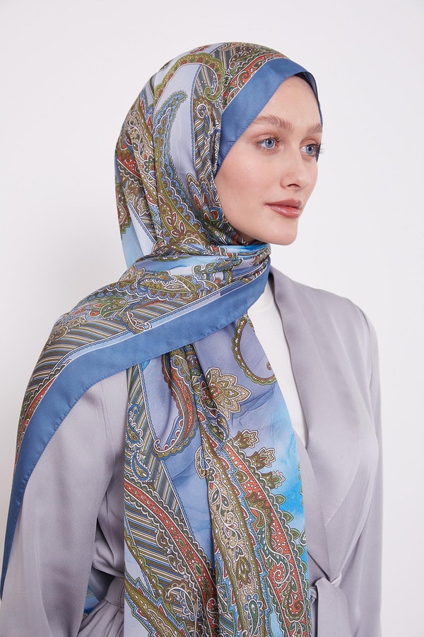 LevidorMavi Çiçekli Hint İpeği Şal