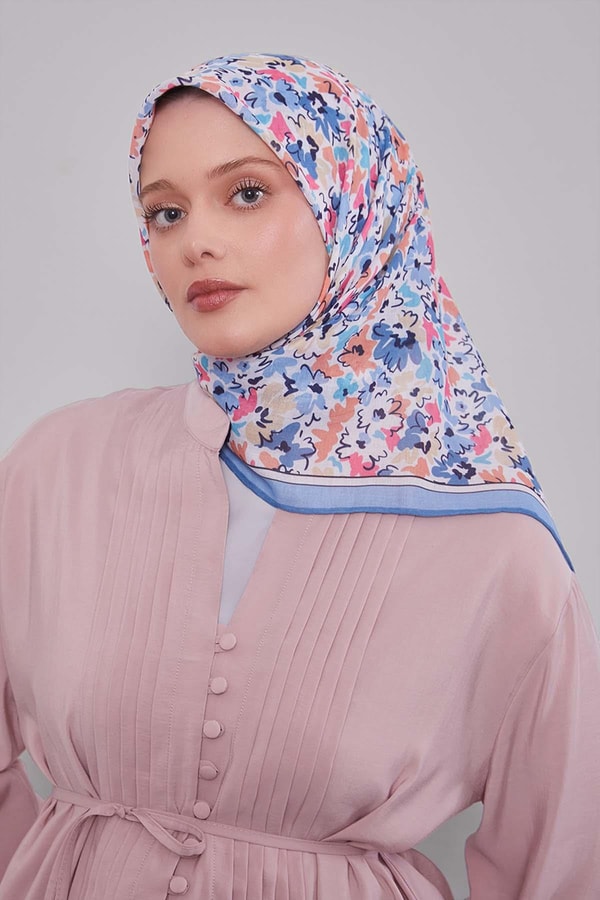 LevidorMavi Karışık Çiçek Desen Soft Eşarp