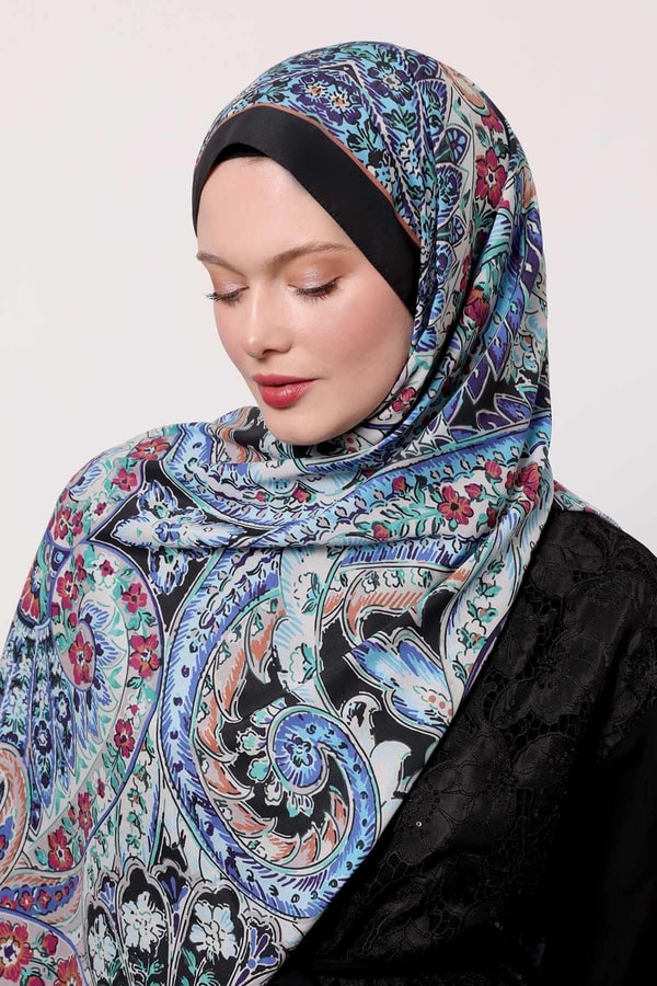 LevidorMavi Soyut Çiçek Desen Love Şal