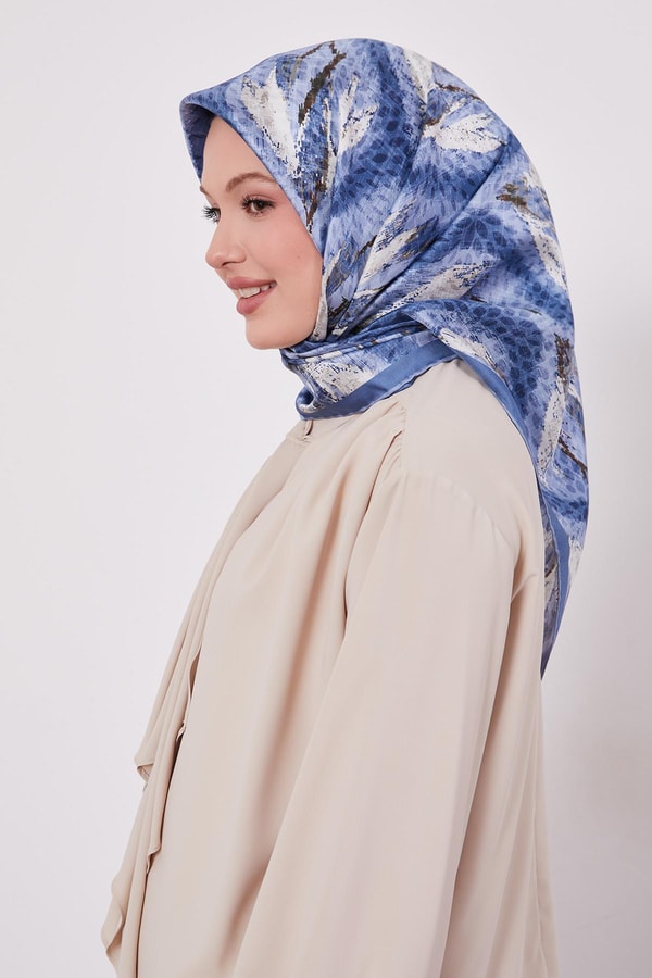 LevidorMavi Soyut Yaprak Desen Twill İpek Eşarp