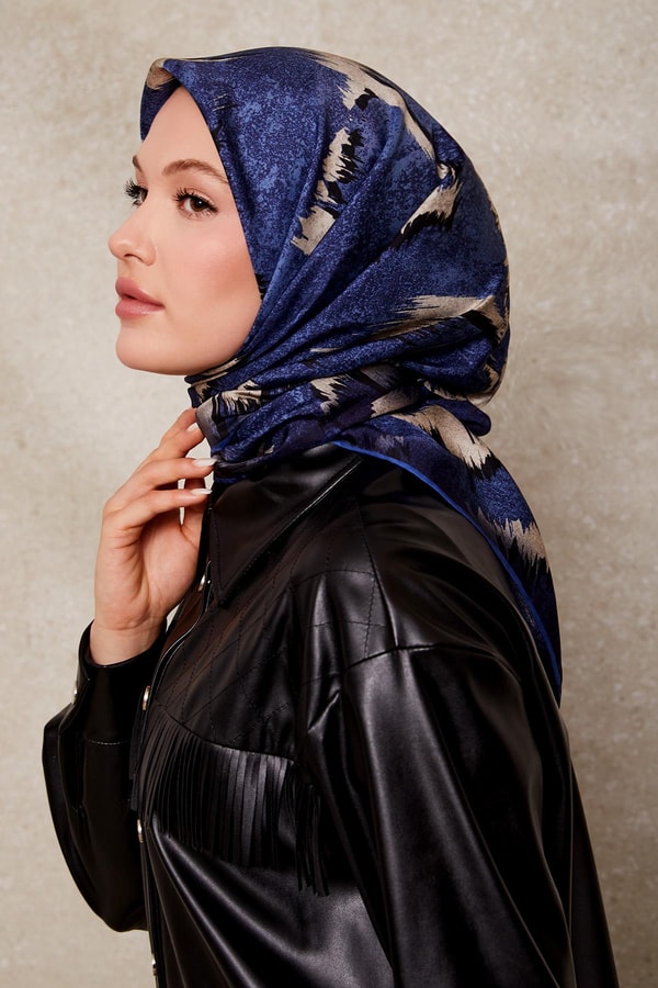 LevidorMavi Zigzag Spor Desen Twill İpek Eşarp