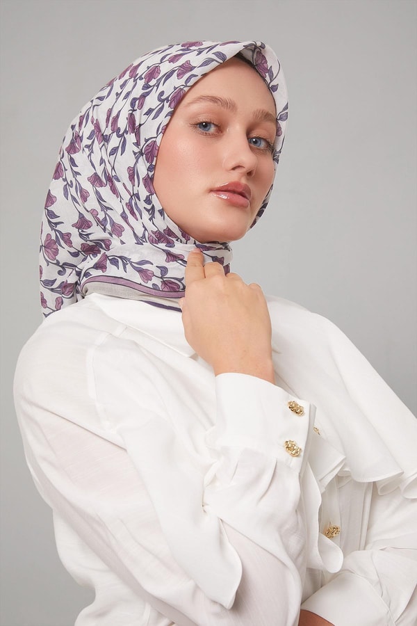 LevidorMenekşe Sarmaşık Desen Soft Eşarp