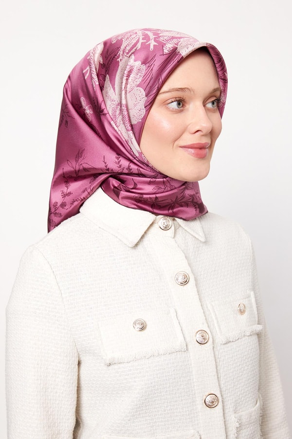 LevidorMenekşe Soyut Gül Desen Twill İpek Eşarp