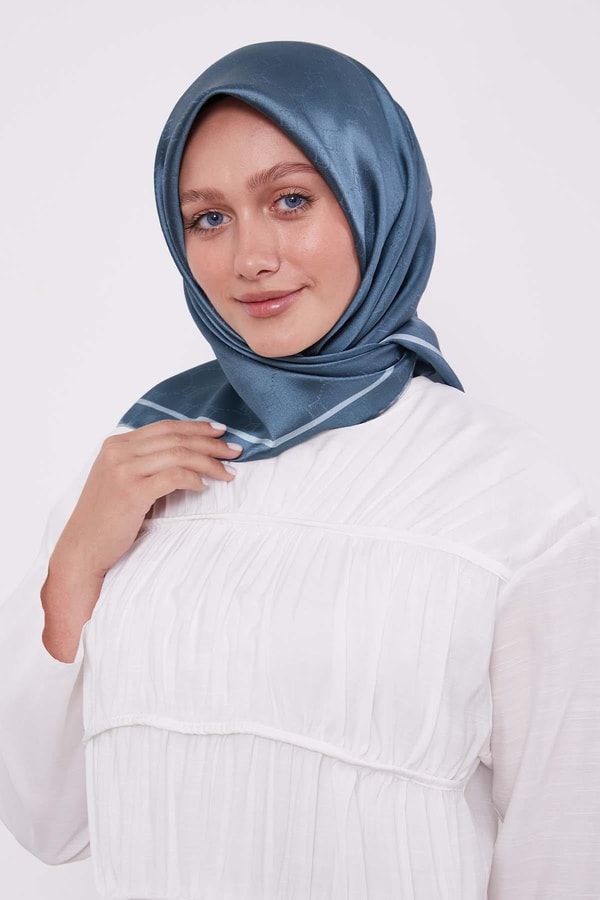 LevidorMint Yeşili Petek Desen Monogram İpek Eşarp