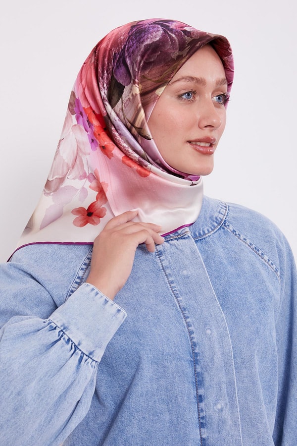 LevidorMor Çiçek Desen Sura İpek Eşarp