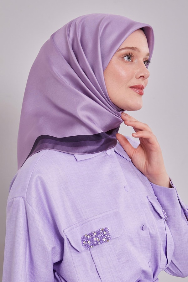 LevidorMor Kenar Bordürlü Twill İpek Eşarp