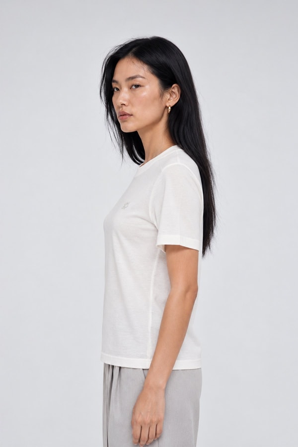 LevidorNakış İşlemeli T-Shirt Beyaz