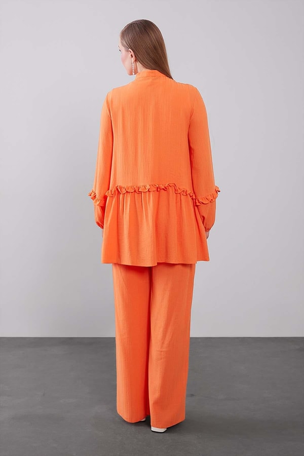 LevidorOranj Yarım Patlı Fırfır Detaylı İkili Takım