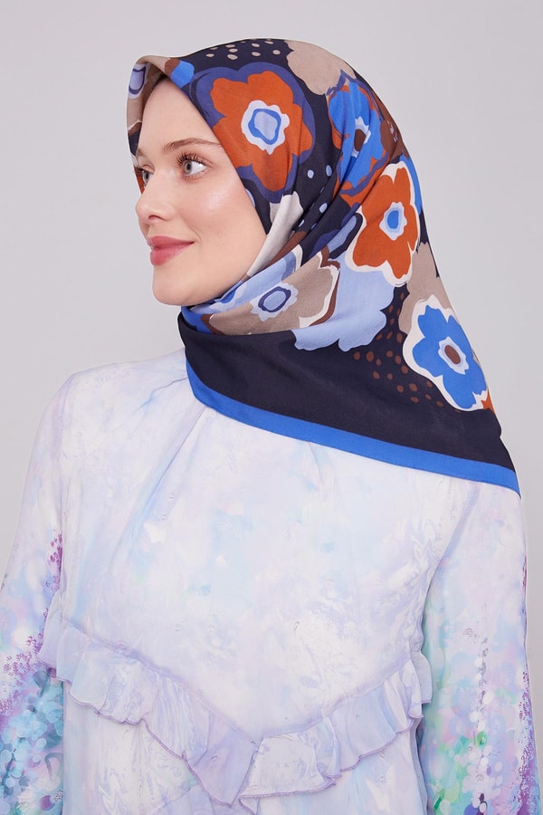 LevidorParlament Mavisi Soyut Çiçek Desen Aura Eşarp