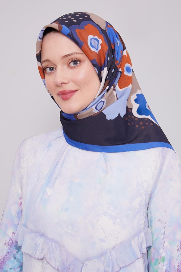 LevidorParlament Mavisi Soyut Çiçek Desen Aura Eşarp