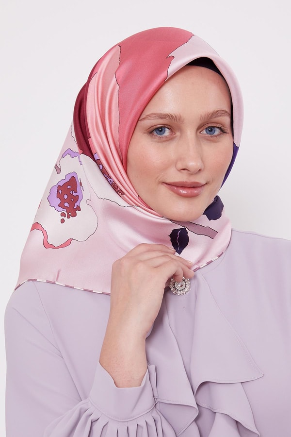 LevidorPembe Çizim Çiçek Desen Twill İpek Eşarp