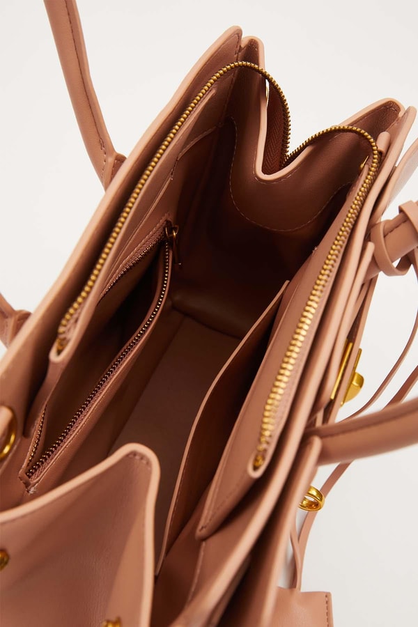 LevidorPembe Deri Aksesuar Detaylı El Çantası