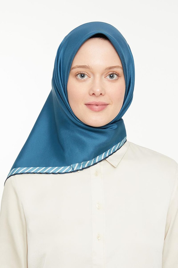 LevidorPetrol Mavisi Twill Saf İpek Eşarp