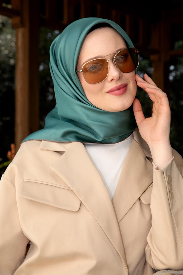 LevidorPetrol Yeşili Çift Taraflı Twill İpek Eşarp