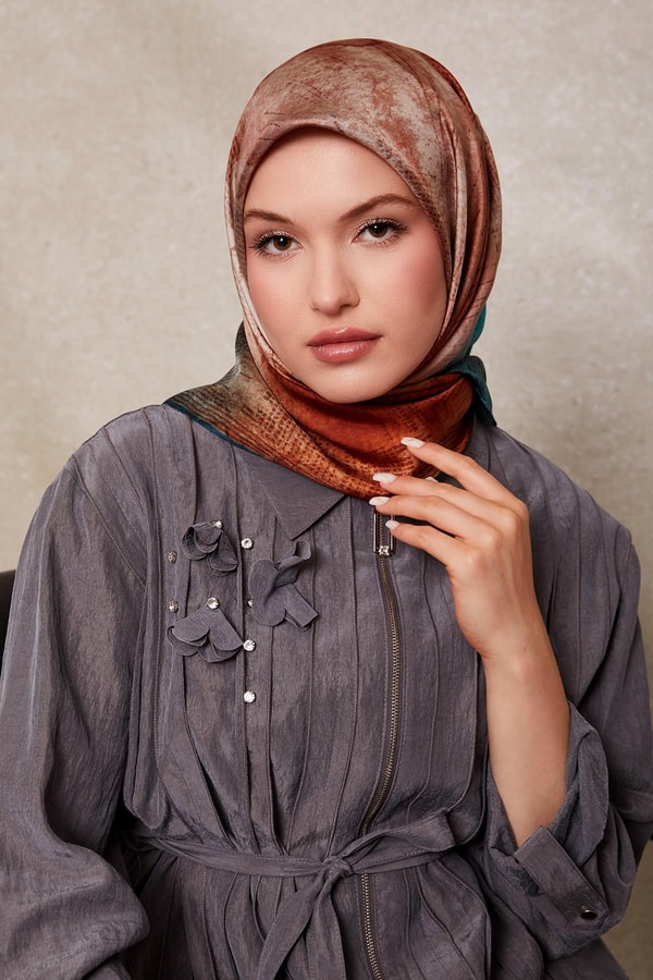 LevidorPetrol Yeşili Desenli Twill İpek Eşarp