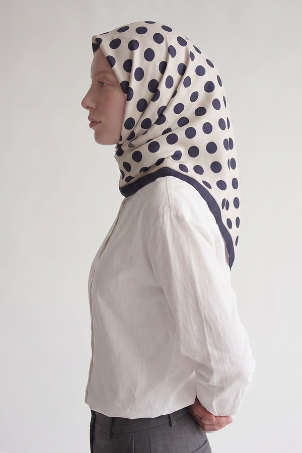 LevidorPuantiyeli Twill İpek Eşarp Lacivert - Ekru
