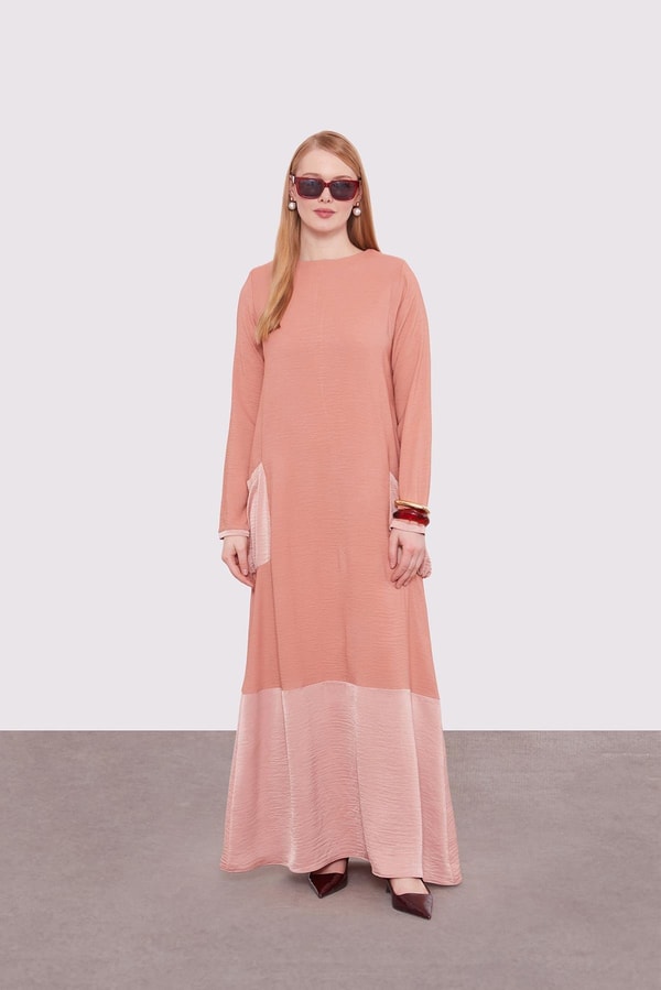 LevidorPudra Büyük Cep Detaylı Elbise